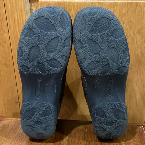 BareTraps Dark Brown Suede Lisa Ankle Boots - Picture 6 of 8